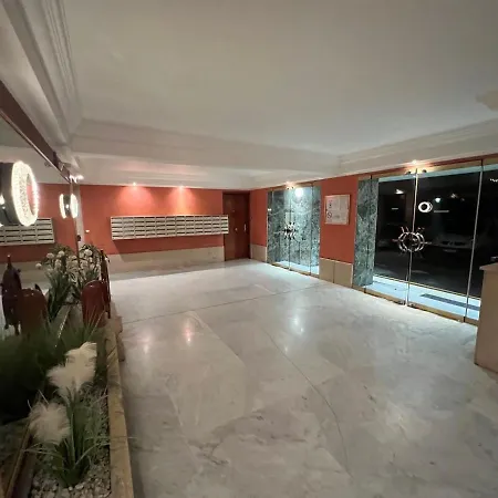 Seafront - Beautiful Flat With Aircon And Comfortable Loggia Vallauris Exterior photo