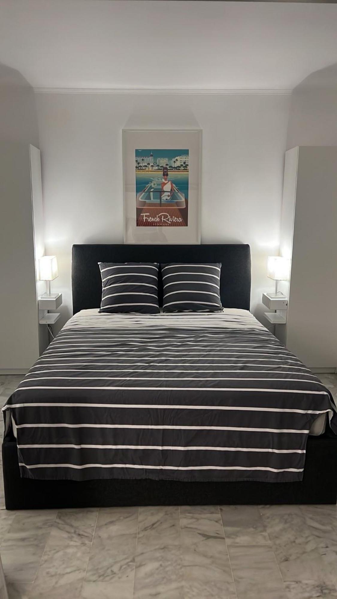 Apartment Seafront - Beautiful Flat With Aircon And Comfortable Loggia